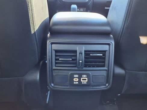 Used 2025 Subaru Forester Premium image 26