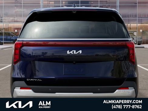 New 2026 Kia Carnival EX FWD image 13