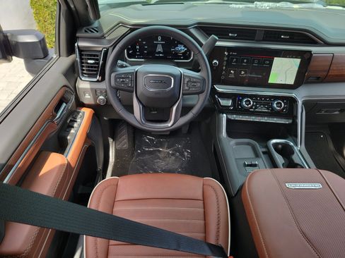 New 2026 GMC Sierra 2500 Denali Ultimate w/ Max Trailering Package image 14