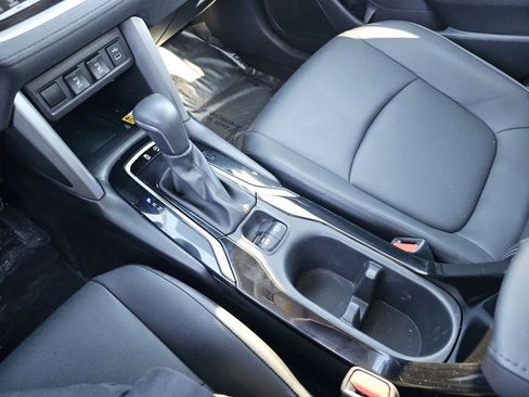 Used 2023 Toyota Corolla Cross XLE w/ Convenience Package image 32