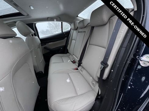 Used 2025 MAZDA MAZDA3 s image 27