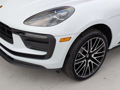 New 2026 Porsche Macan image 12