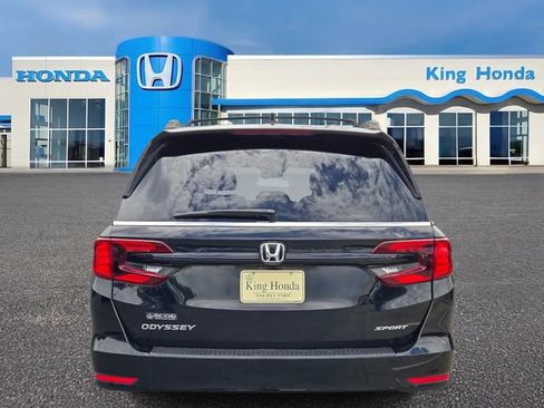 Used 2023 Honda Odyssey Sport image 8