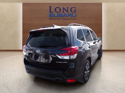 Used 2020 Subaru Forester Limited image 11