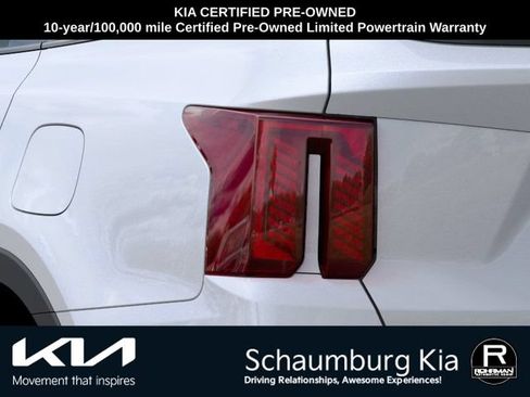 Used 2025 Kia Sorento SX Prestige w/ Sage Leather Package AWD/4WD image 11
