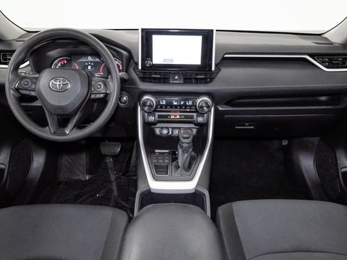 Used 2025 Toyota RAV4 XLE AWD/4WD image 24