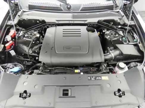 New 2026 Land Rover Defender 110 S image 31