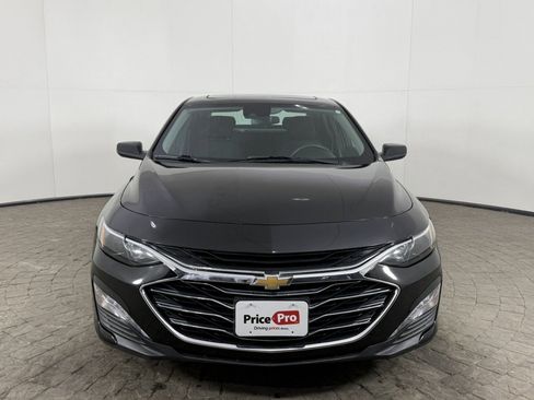 Used 2024 Chevrolet Malibu LT FWD image 2