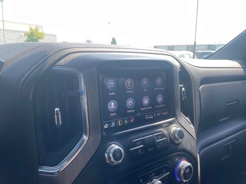 Used 2022 GMC Sierra 2500 Denali AWD/4WD image 15