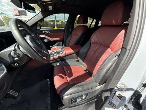 Used 2025 BMW X6 M60i w/ Executive Package image 5