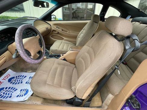 Used 1998 Ford Mustang Coupe image 10