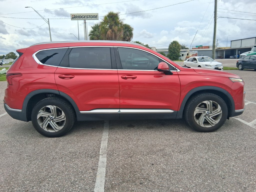 Used 2021 Hyundai Santa Fe SEL FWD image 2