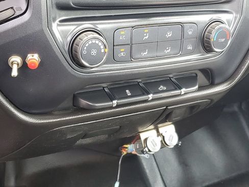 Used 2018 GMC Sierra 2500 4x4 Regular Cab image 18