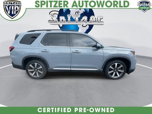 Used 2025 Honda Pilot Touring image 10