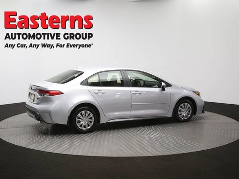 Used 2022 Toyota Corolla SE FWD image 40