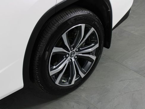 Used 2022 Lexus RX 350L Premium w/ Premium Package AWD/4WD image 11