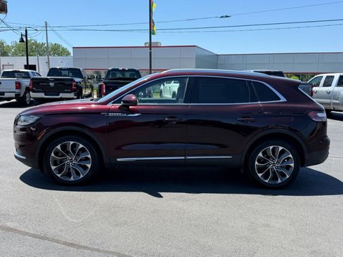 Used 2023 Lincoln Nautilus Reserve AWD/4WD image 5