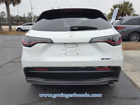 Used 2023 Honda HR-V Sport image 6