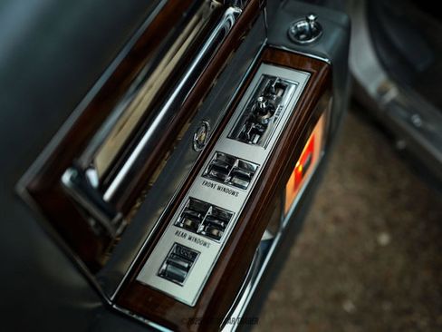 Used 1986 Cadillac Brougham Brougham image 61