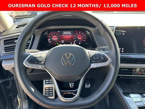 Used 2024 Volkswagen Atlas Peak Edition SEL AWD/4WD image 29