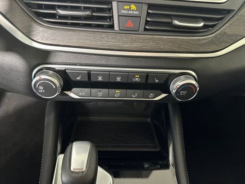 Used 2023 Nissan Altima 2.5 SV w/ SV Premium Package image 23