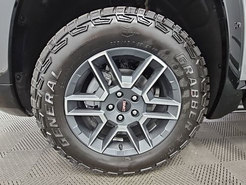 New 2026 GMC Terrain AT4 w/ Convenience Package III image 46