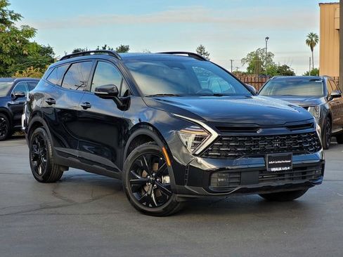 Certified 2025 Kia Sportage X-Line Prestige AWD/4WD image 2