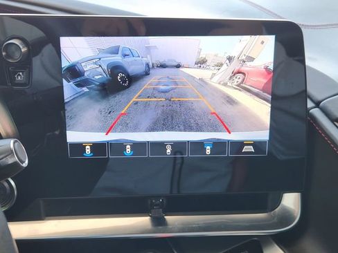 Used 2023 Chevrolet Corvette Stingray w/ Z51 Performance Package image 18