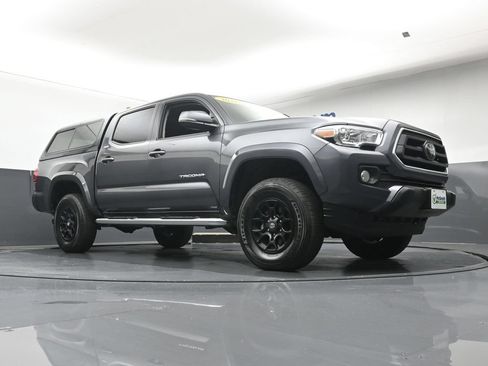 Used 2021 Toyota Tacoma SR5 w/ Technology Package AWD/4WD image 24