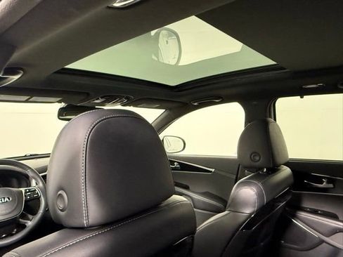 Used 2019 Kia Sorento SX image 37