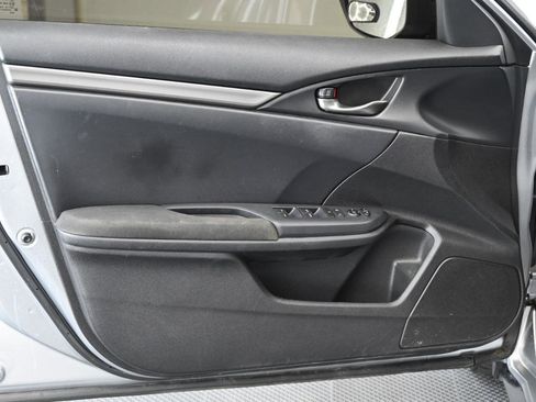 Used 2018 Honda Civic Sport image 14