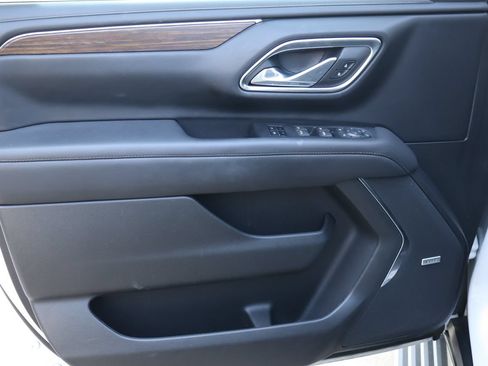 Used 2023 Chevrolet Tahoe High Country w/ LPO, Illumination Package RWD image 22