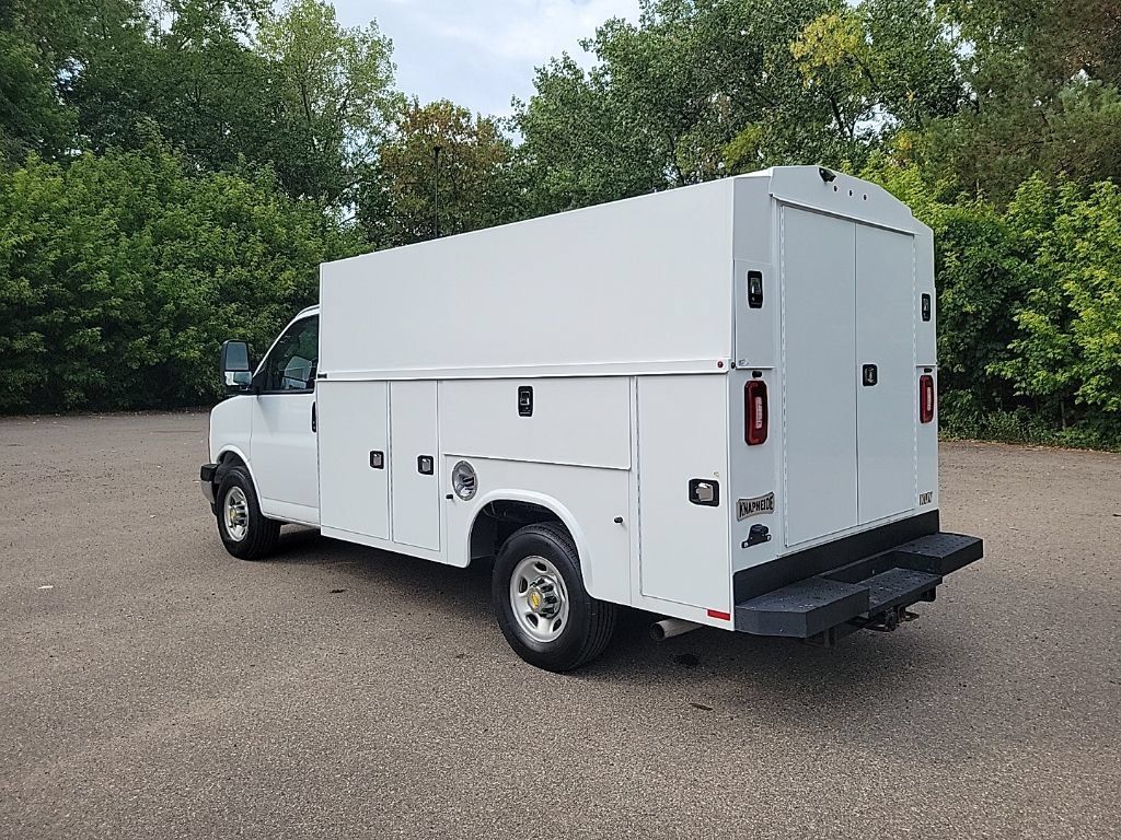 Used 2024 Chevrolet Express 3500 w/ Power Convenience Package RWD image 14