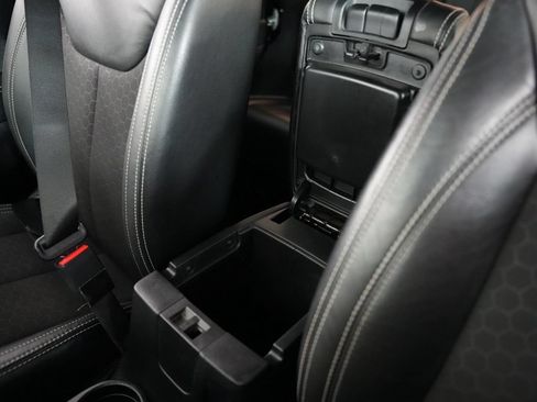 Used 2016 Jeep Wrangler Unlimited Sport AWD/4WD image 31