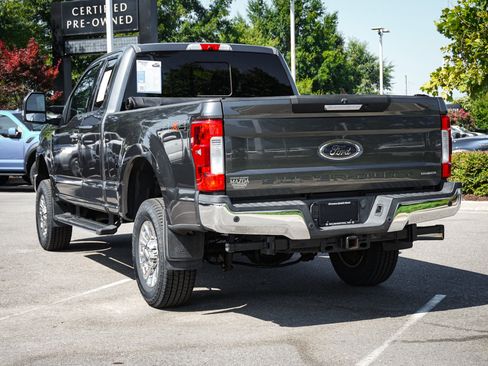 Used 2017 Ford F350 Lariat AWD/4WD image 8