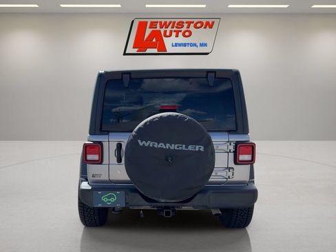 Used 2019 Jeep Wrangler Unlimited Sport S AWD/4WD image 4