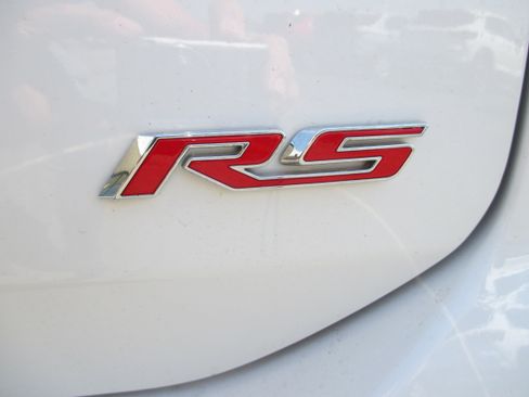 Used 2024 Chevrolet Equinox RS w/ LPO, Floor Liner Package FWD image 10