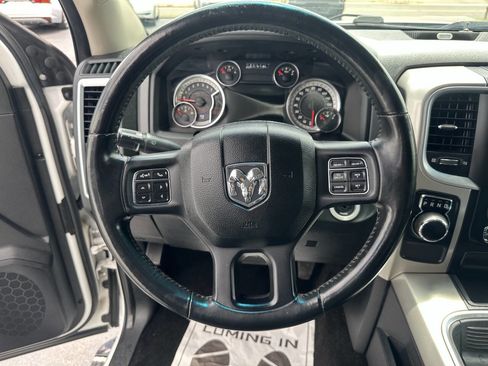 Used 2016 RAM 1500 Big Horn RWD image 23