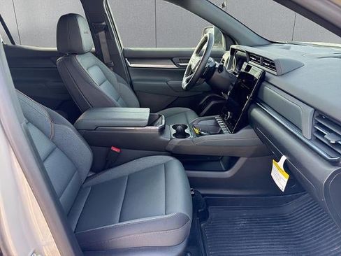 New 2026 GMC Terrain AT4 w/ Convenience Package III image 38