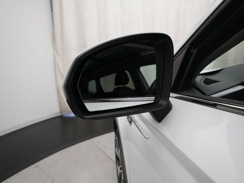 Used 2023 Volkswagen Taos SEL image 24