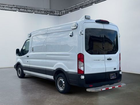 Used 2023 Ford Transit 250 Medium Roof w/ Exterior Upgrade Package RWD image 7