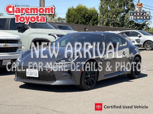 Used 2023 Toyota GR86 Premium w/ ALL Weather Mat Package (TMS) RWD image 1