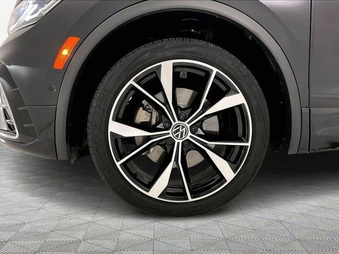 Used 2023 Volkswagen Tiguan SEL R-Line image 26