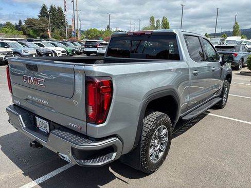Used 2024 GMC Sierra 1500 AT4 w/ Technology Package AWD/4WD image 7