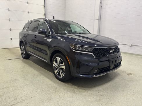 Used 2024 Kia Sorento EX AWD/4WD image 2