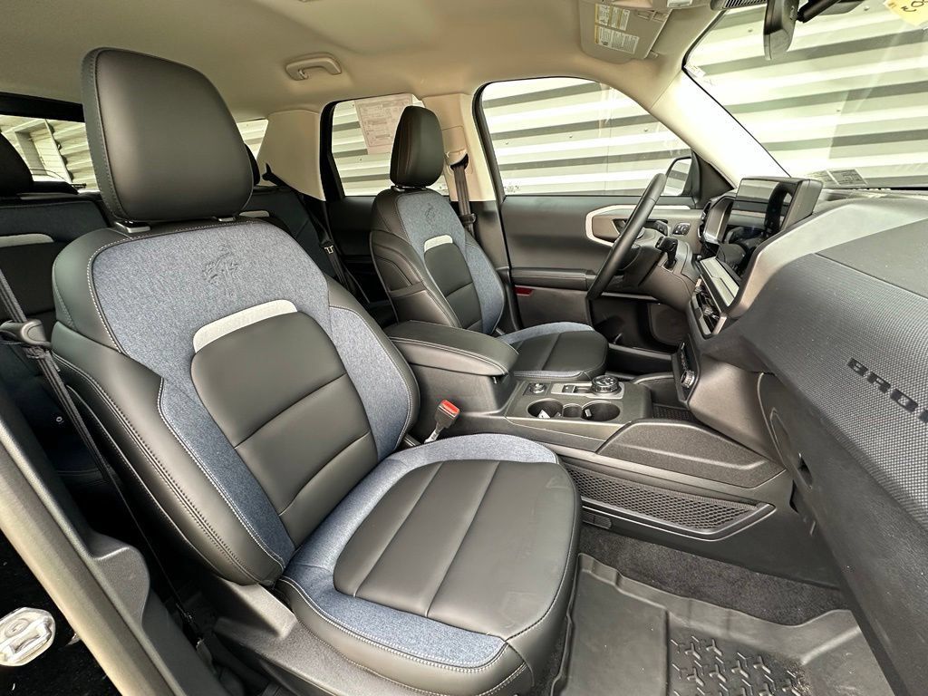 New 2026 Ford Bronco Sport Outer Banks w/ Outer Banks Tech Package+ AWD/4WD image 23