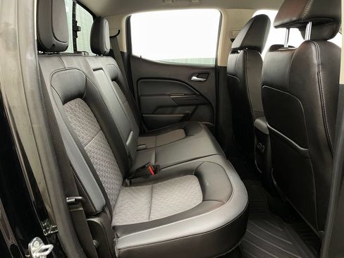 Used 2016 Chevrolet Colorado Z71 AWD/4WD image 37
