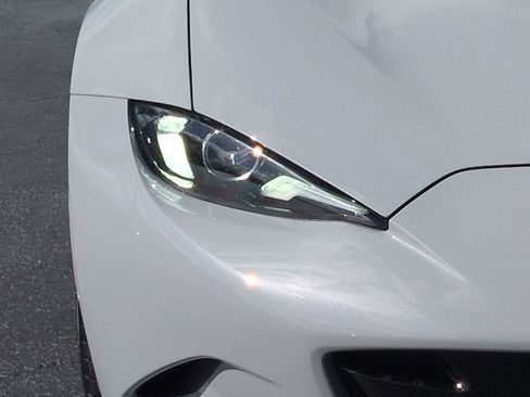 New 2025 MAZDA MX-5 Miata RF Grand Touring image 10