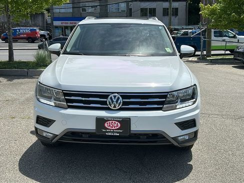 Used 2019 Volkswagen Tiguan SEL AWD/4WD image 2
