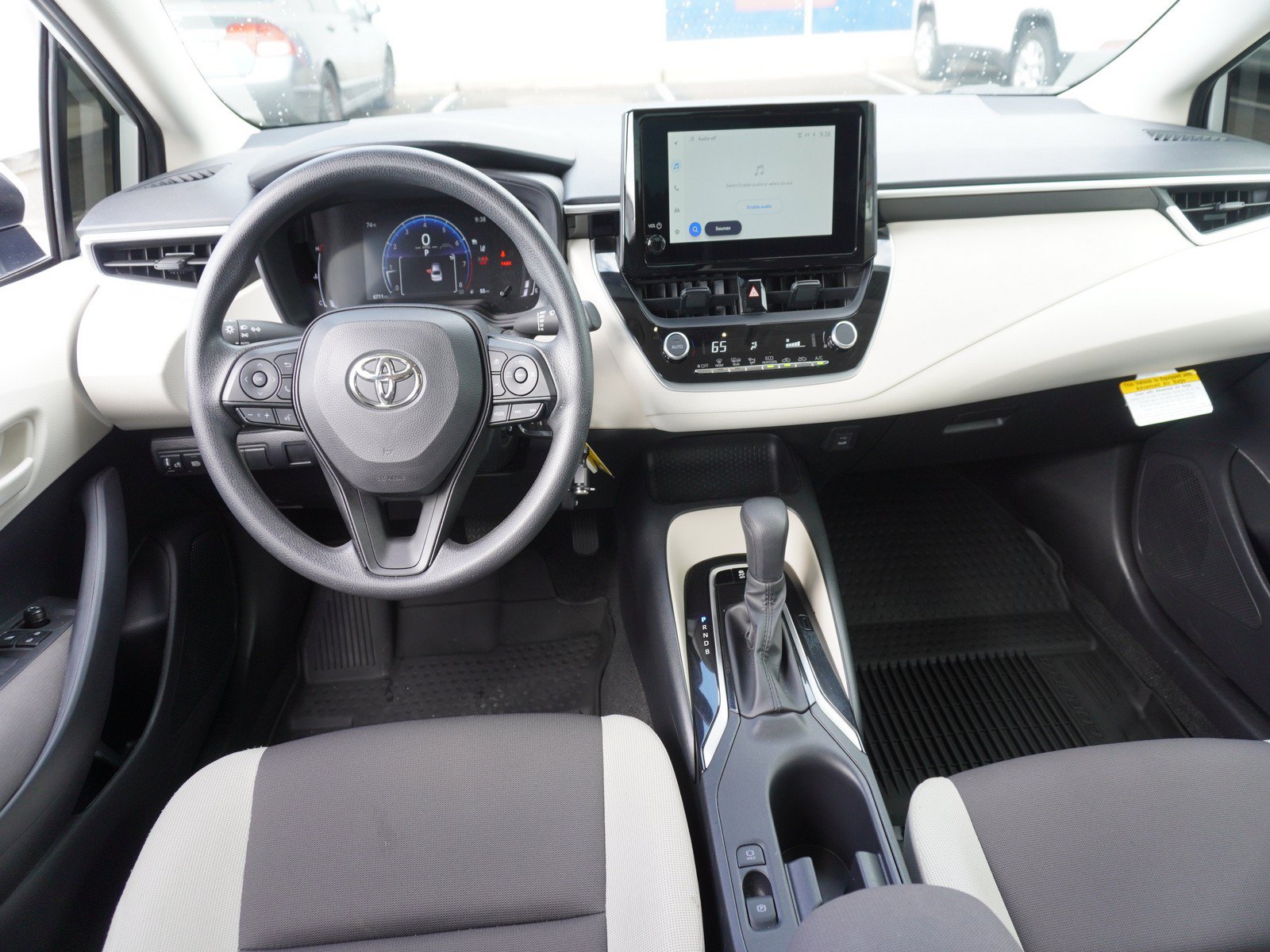 Used 2026 Toyota Corolla LE FWD image 2